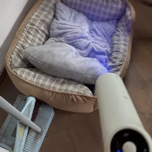 FrischPfote™ – Elektrischer Geruchsentferner für Tierhaushalte.