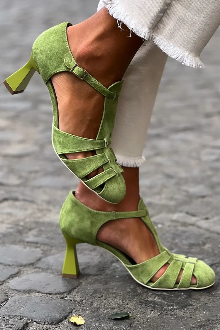 Grüne Cut-out Sandaletten mit Häkelmuster und geschlossener Spitze