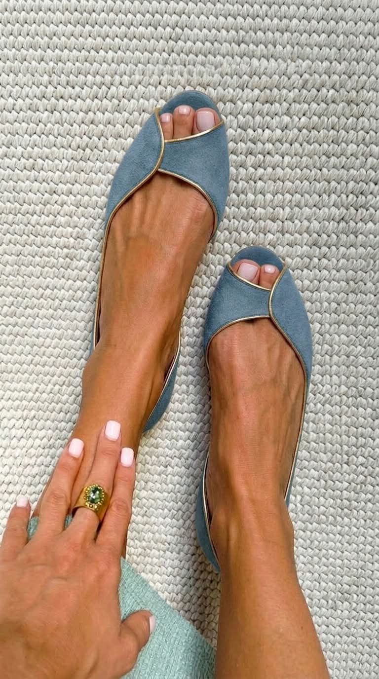 Beige und goldene Ballerinas mit offener Zehenpartie von Orsay