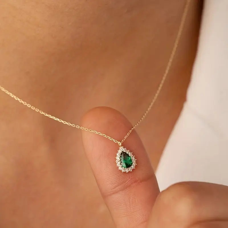 Yvaine Gladorra Gold Necklace