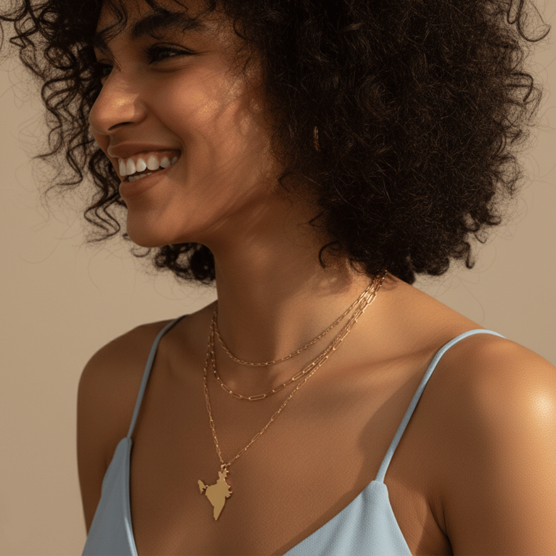 Lindoria™ - Zarte Halskette mit Länderkarte aus 18k Gold