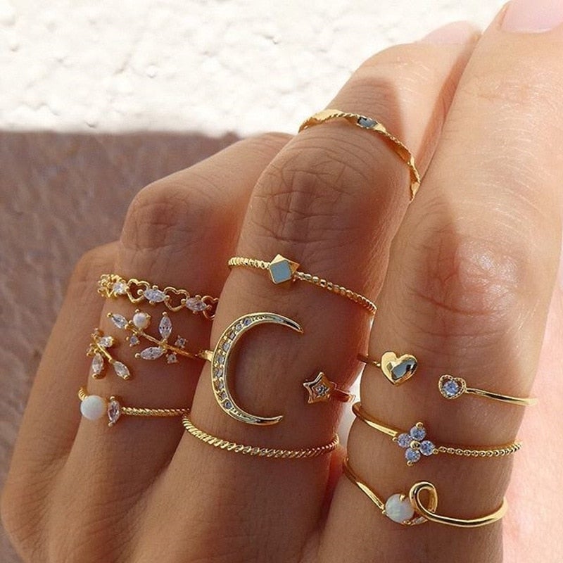 Set aus 10 Boho-Ringen aus Silber mit Goldbeschichtung
