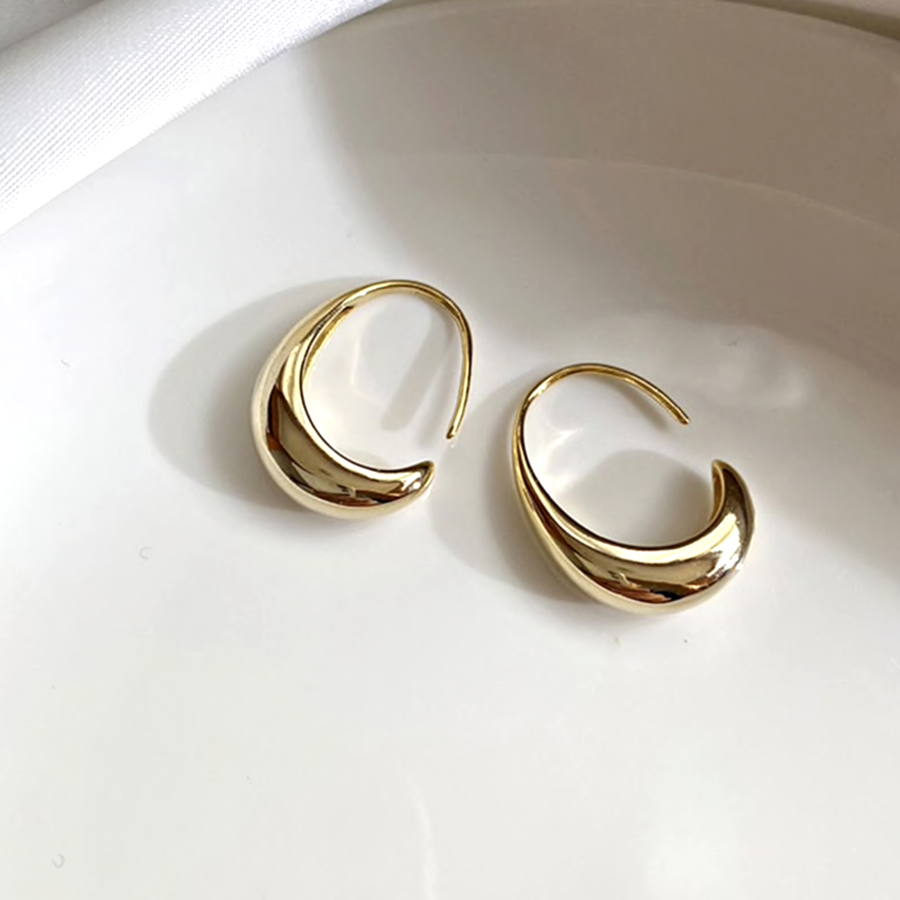 Elegante Goldohrringe