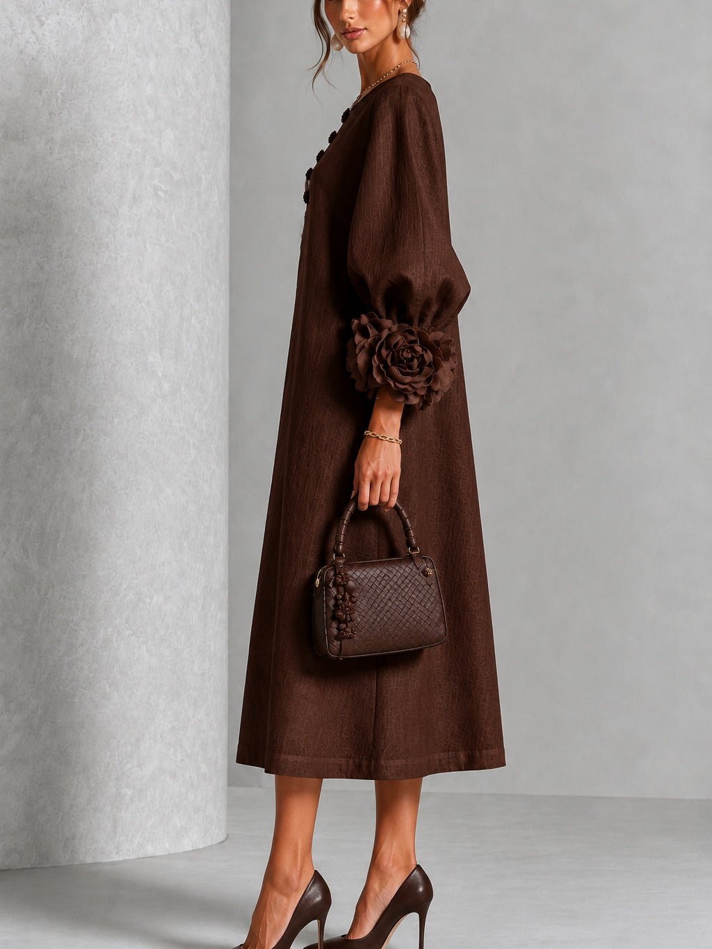 Capucine | Midi-Kleid mit Puffärmeln und floralen Knöpfen