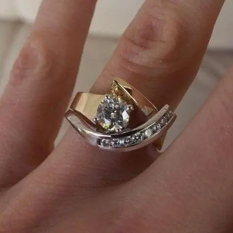 Vintage Unregelmäßiger Ring mit Gold- und Silber-Zirkonia