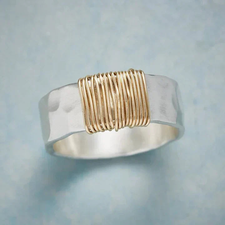 Feiner Vintage-Silberring mit Goldakzenten