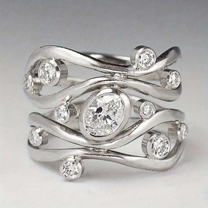 Vintage Unregelmäßiger Silberring mit Zirkonia