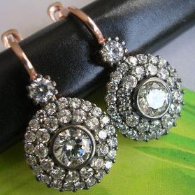 Vintage-Silberring mit integriertem Kristall