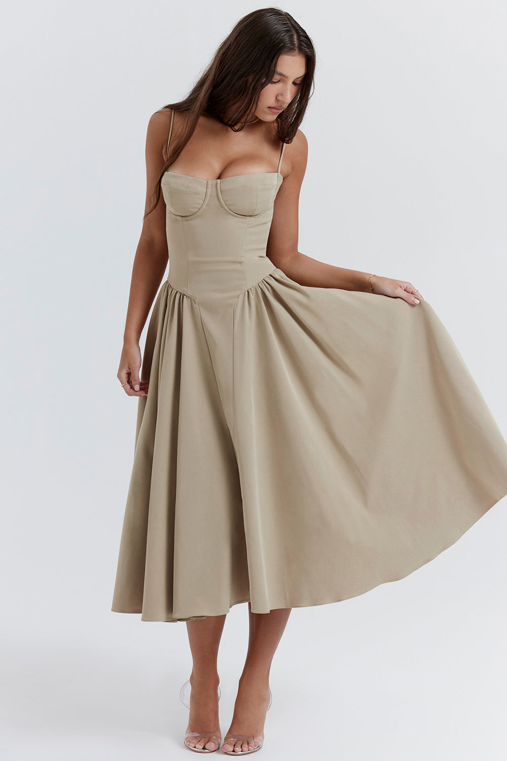"NOVA | Korsettkleid" can be rewritten as "NOVA | Korsett Dress".